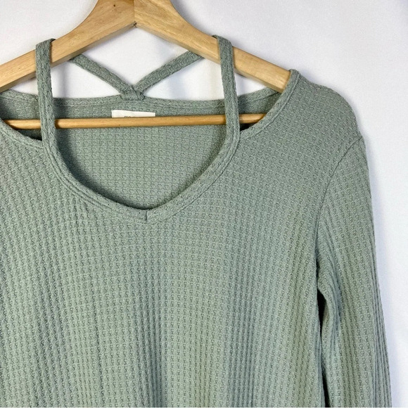 Maurices Sage Green Strappy Shoulder Long Sleeve Swing Thermal Top S - Picture 3 of 3